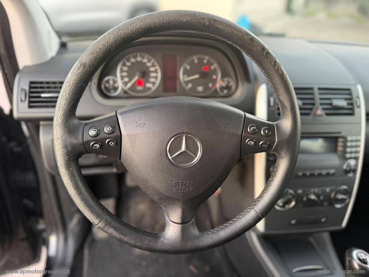 MERCEDES-BENZ A 150 Avantgarde BLACK MATT