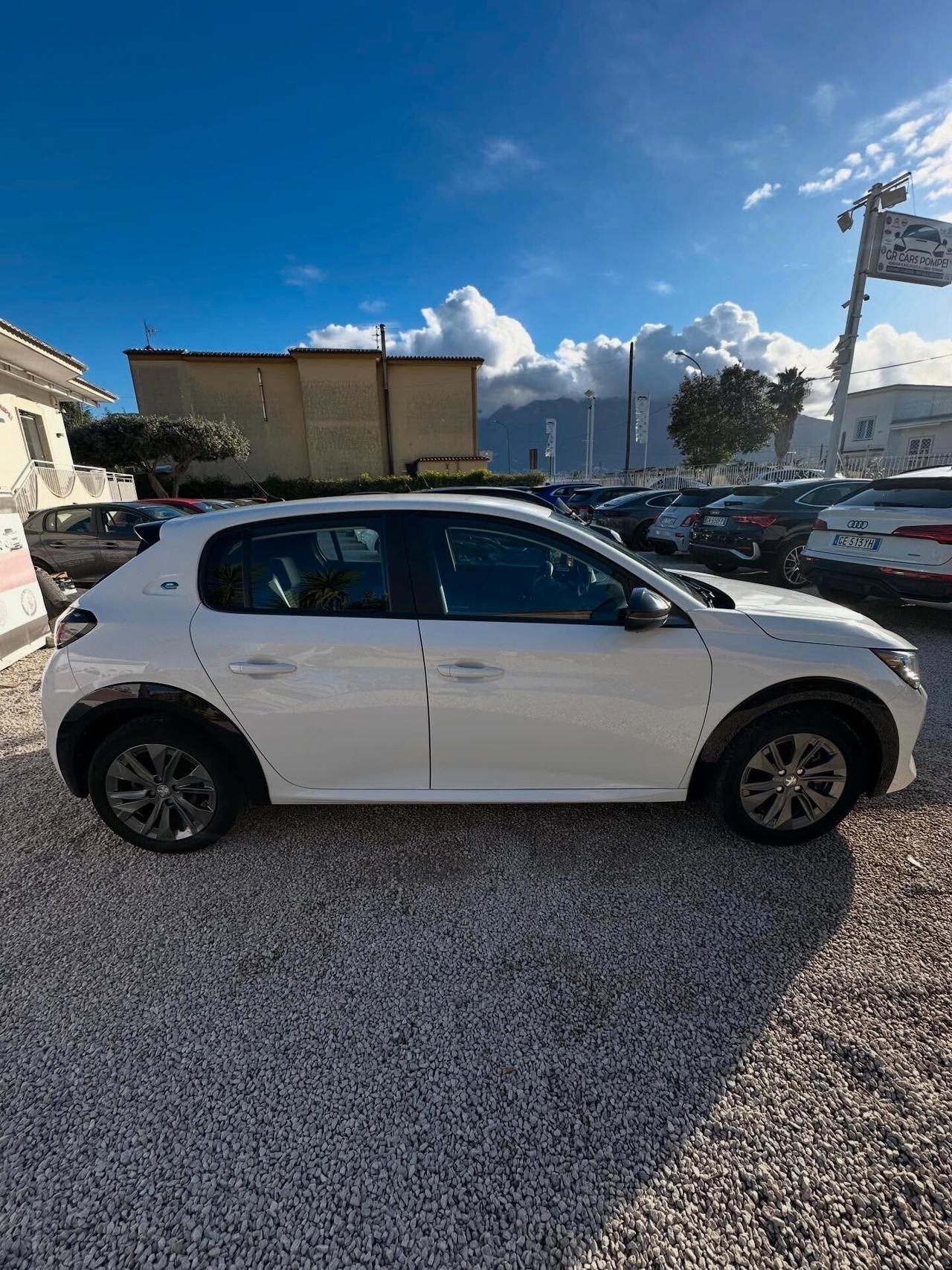 Peugeot 208 motore elettrico 136 CV 5 porte GT