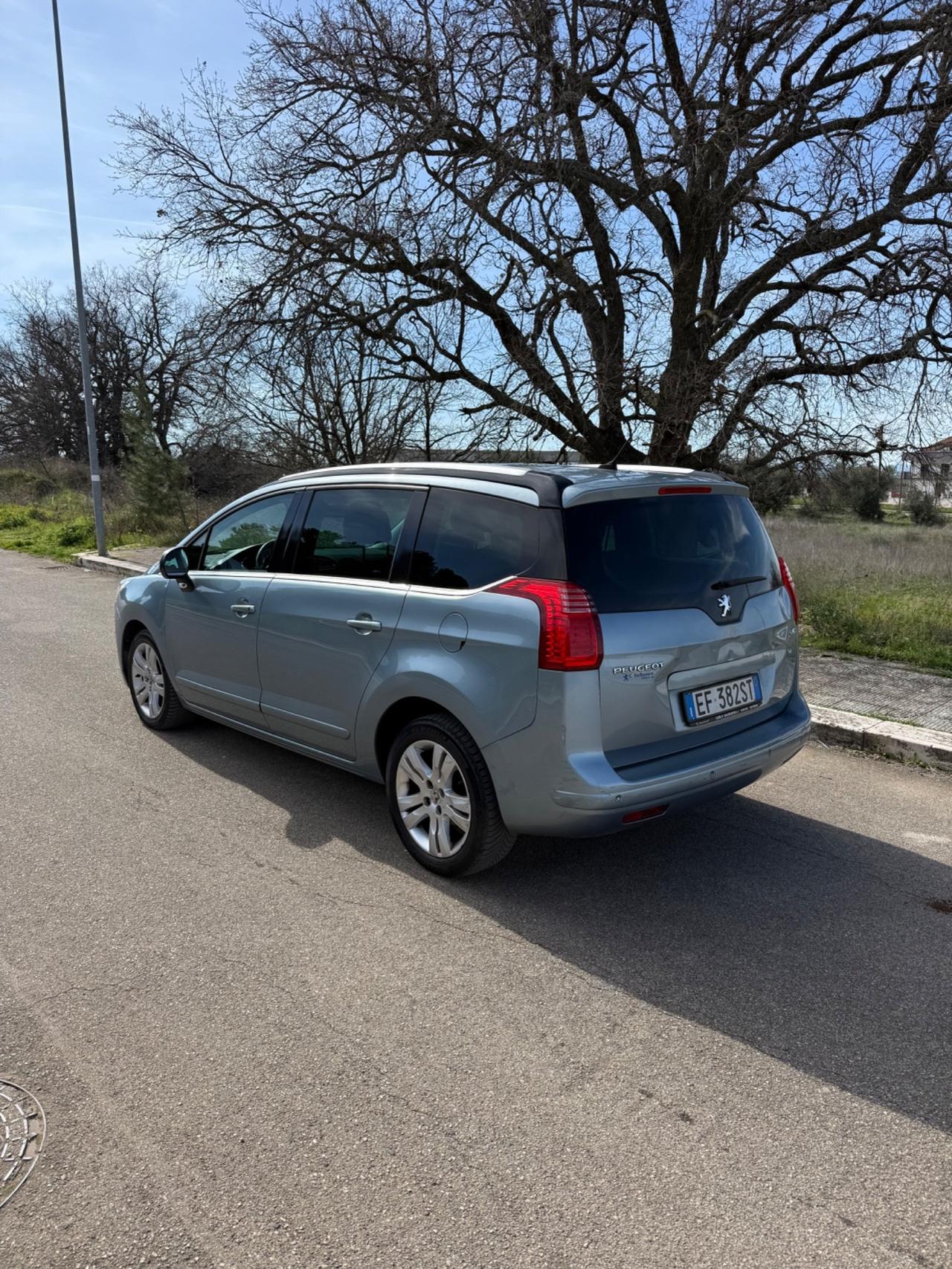 Peugeot 5008 2.0 HDi 150CV Tecno