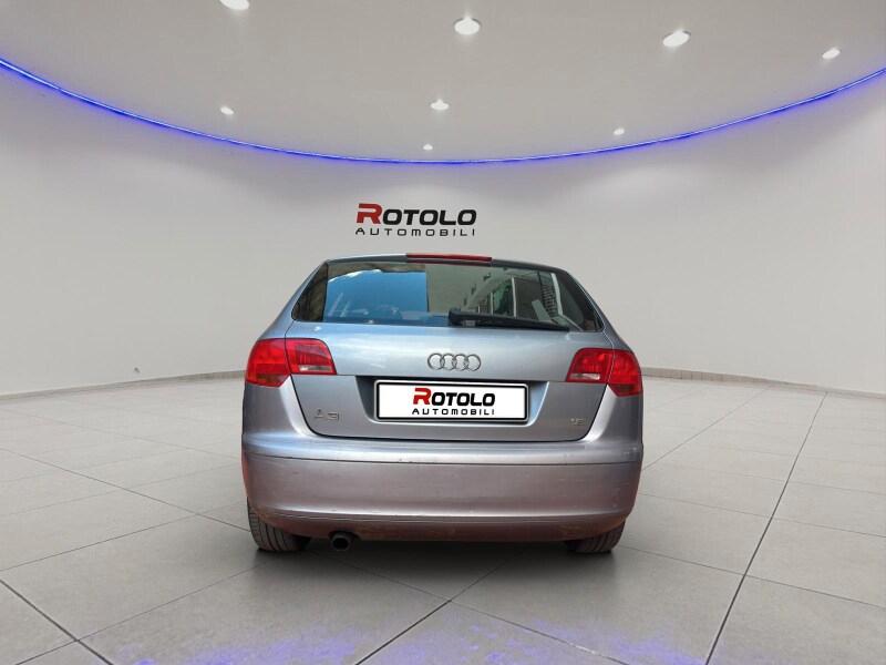 AUDI A3 2ª serie A3 SPB 1.6 16V FSI Attraction