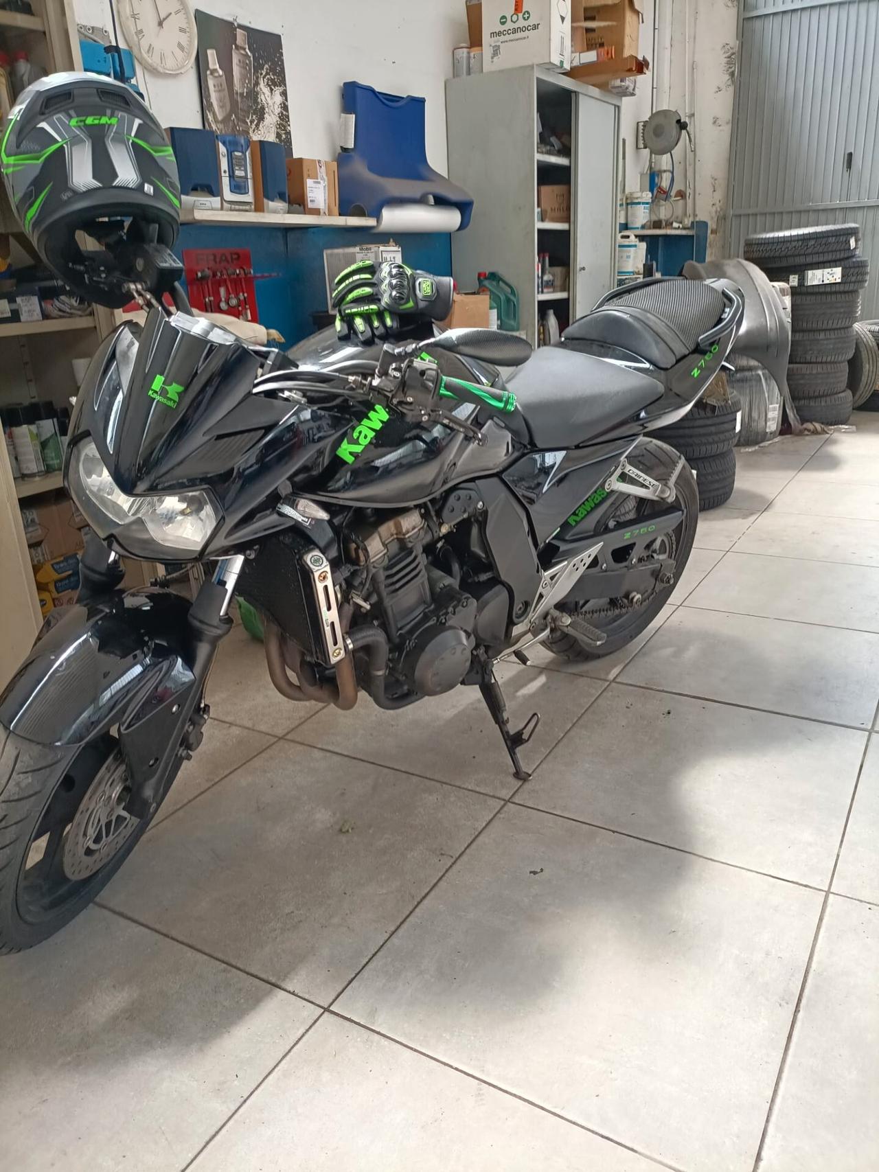 Kawasaki Z 750 Naked