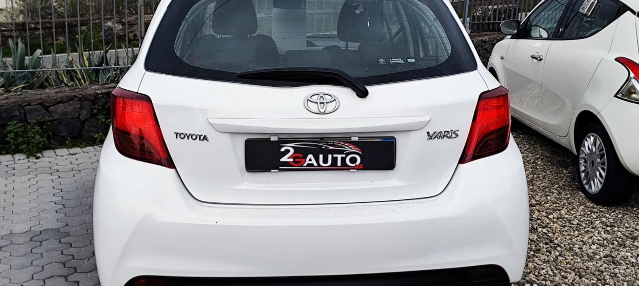 Toyota Yaris 1.0 5 porte Active