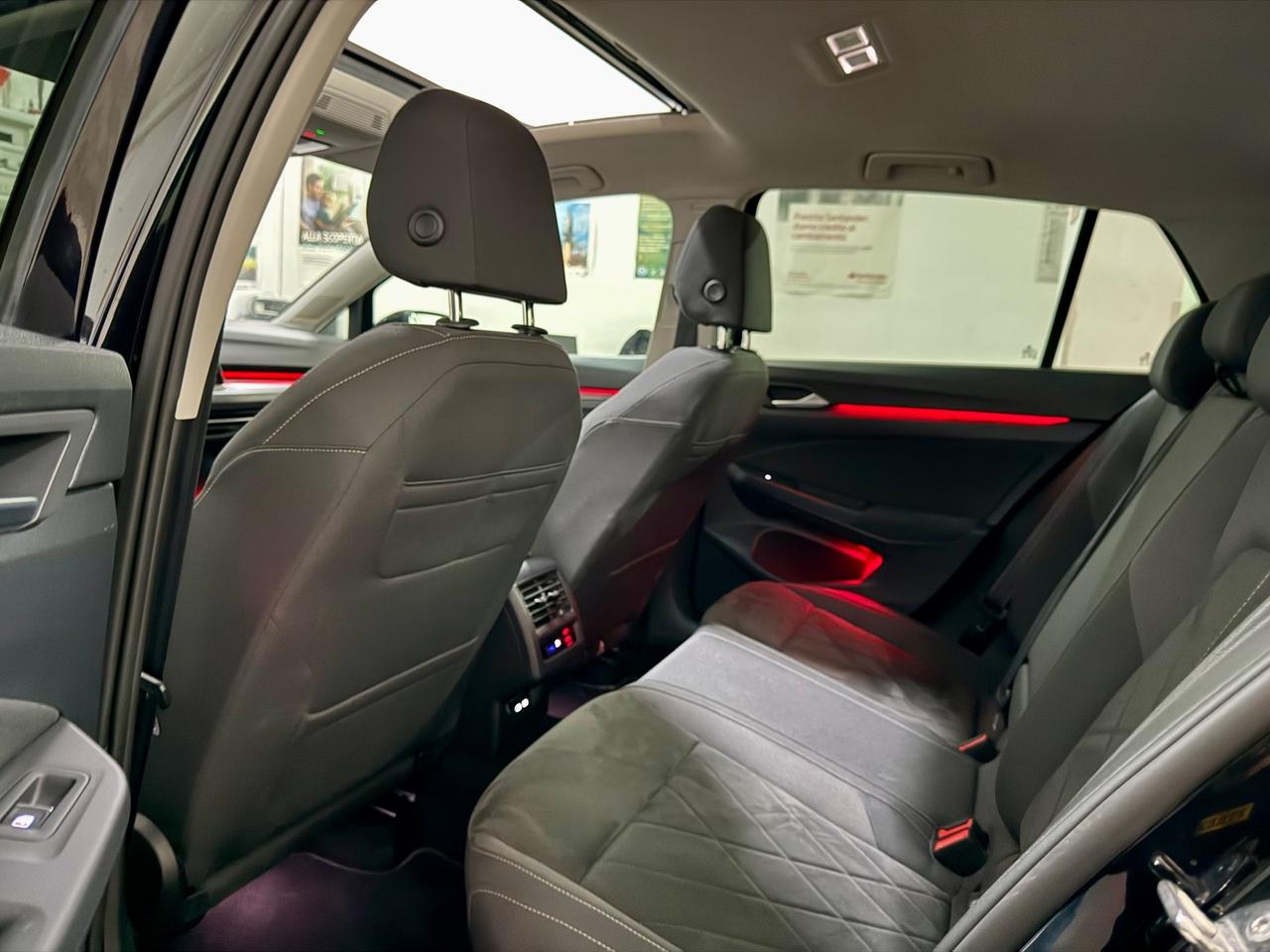 Volkswagen Golf 2.0 TDI 150 CV DSG SCR Style