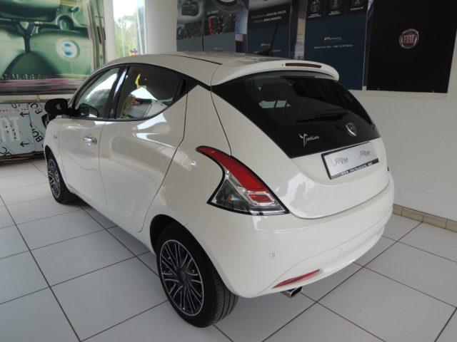 LANCIA Ypsilon 1.0 FireFly 5 porte S&S Hybrid Ecochic Gold