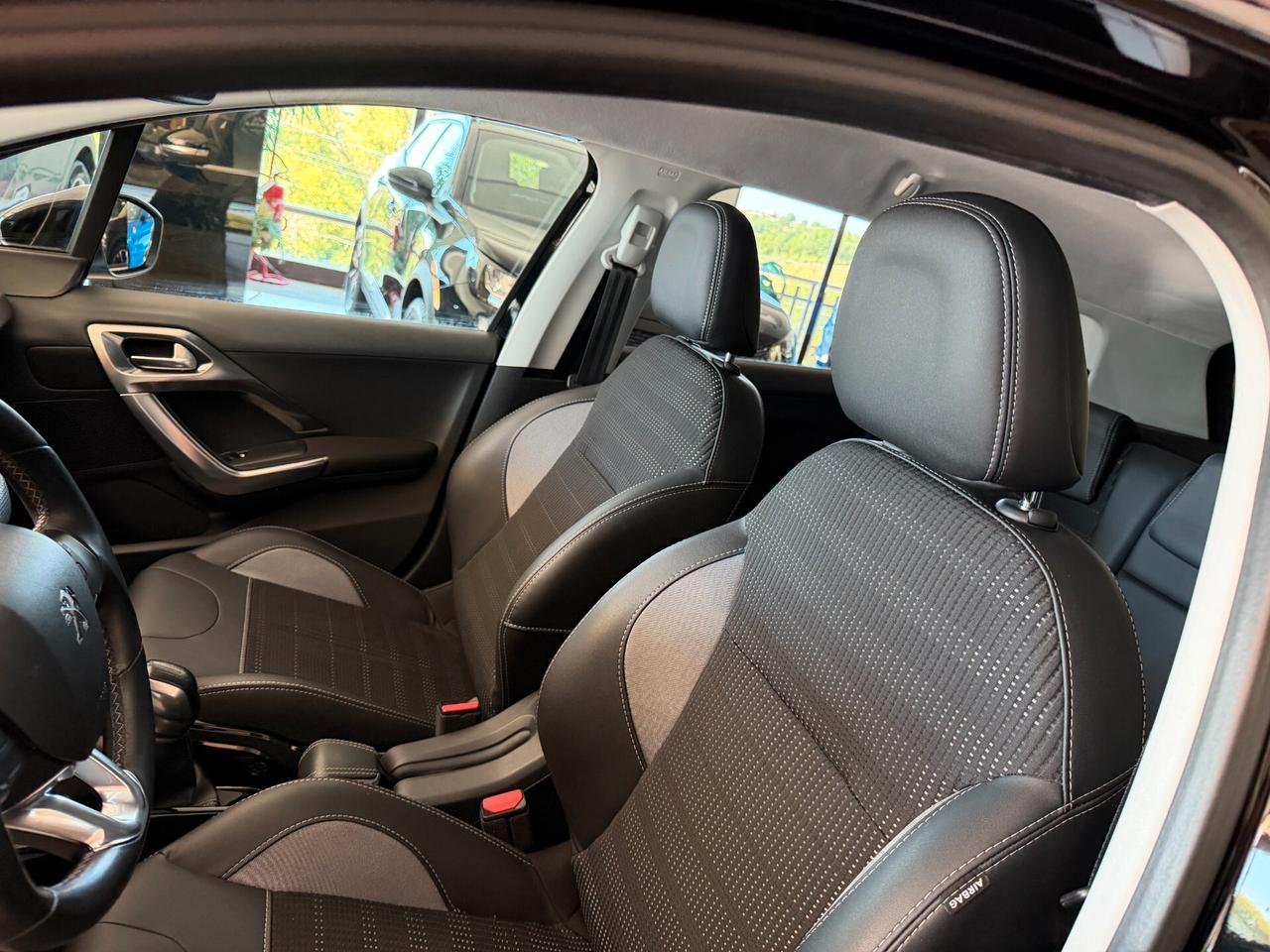 Peugeot 2008 1.6 BLUEHDI 100 cv. ALLURE