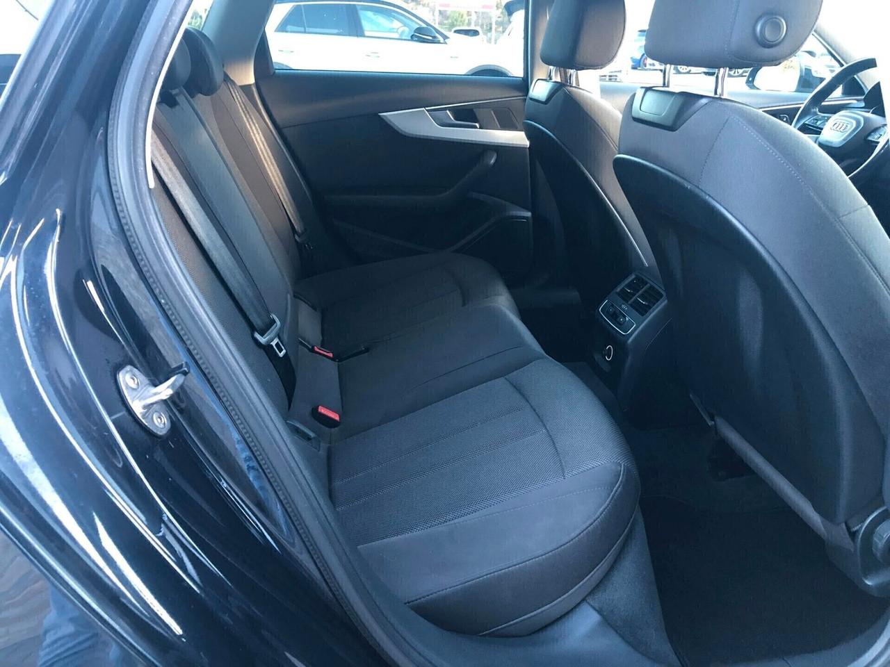 Audi A4 Avant 2.0 TDI 150 CV S tronic Sport 2018