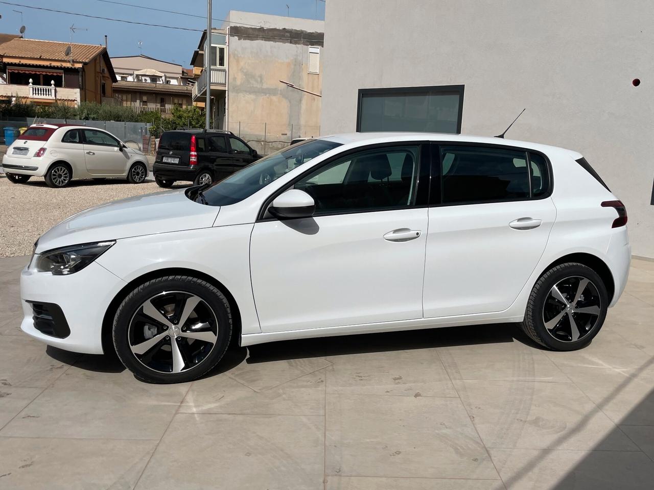 Peugeot 308 BlueHDi 130 S&S Allure