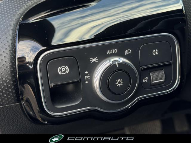 MERCEDES-BENZ A 180 d Automatic Sport