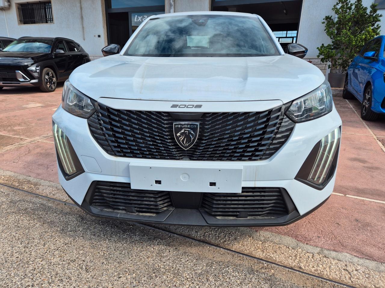 Peugeot 2008 Hybrid 136 e-DCS6 STYLE