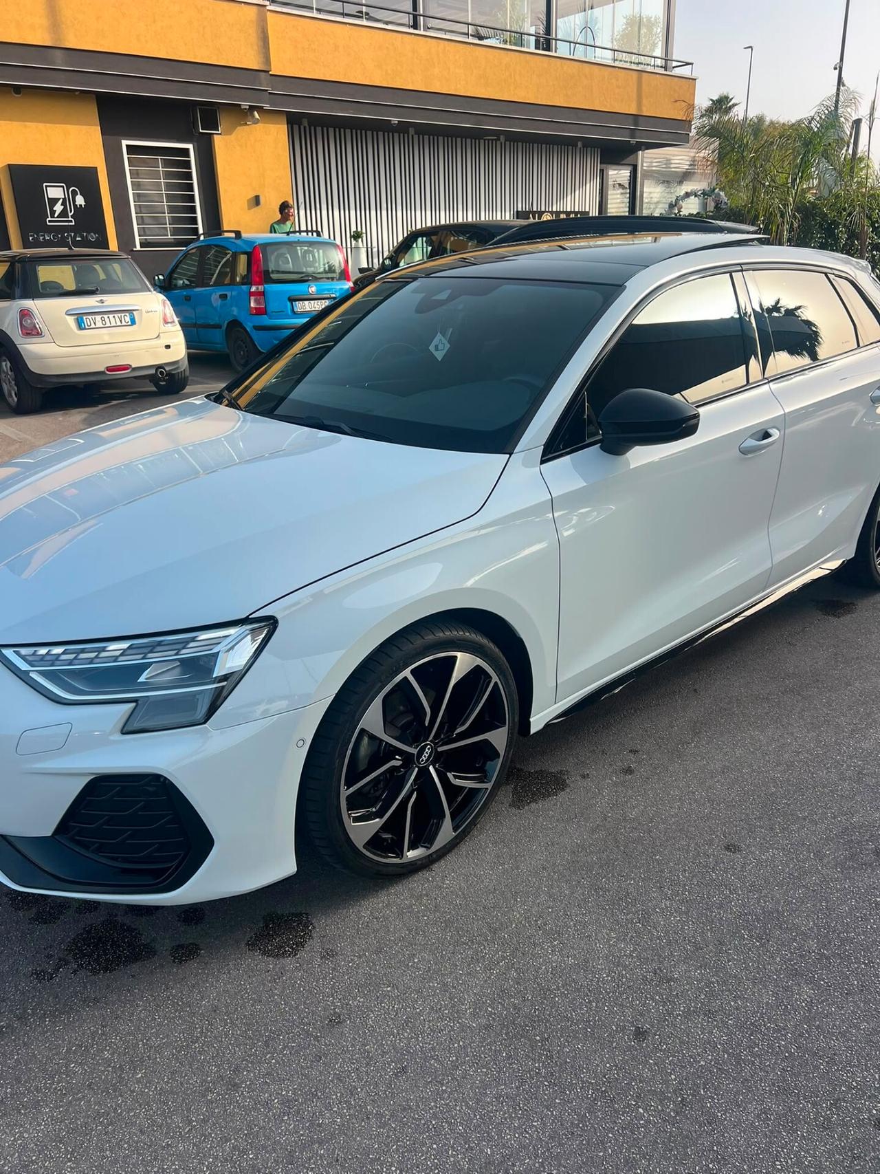 Audi A3 2025 SPB 35 2025 TDI S tronic line edition TETTO