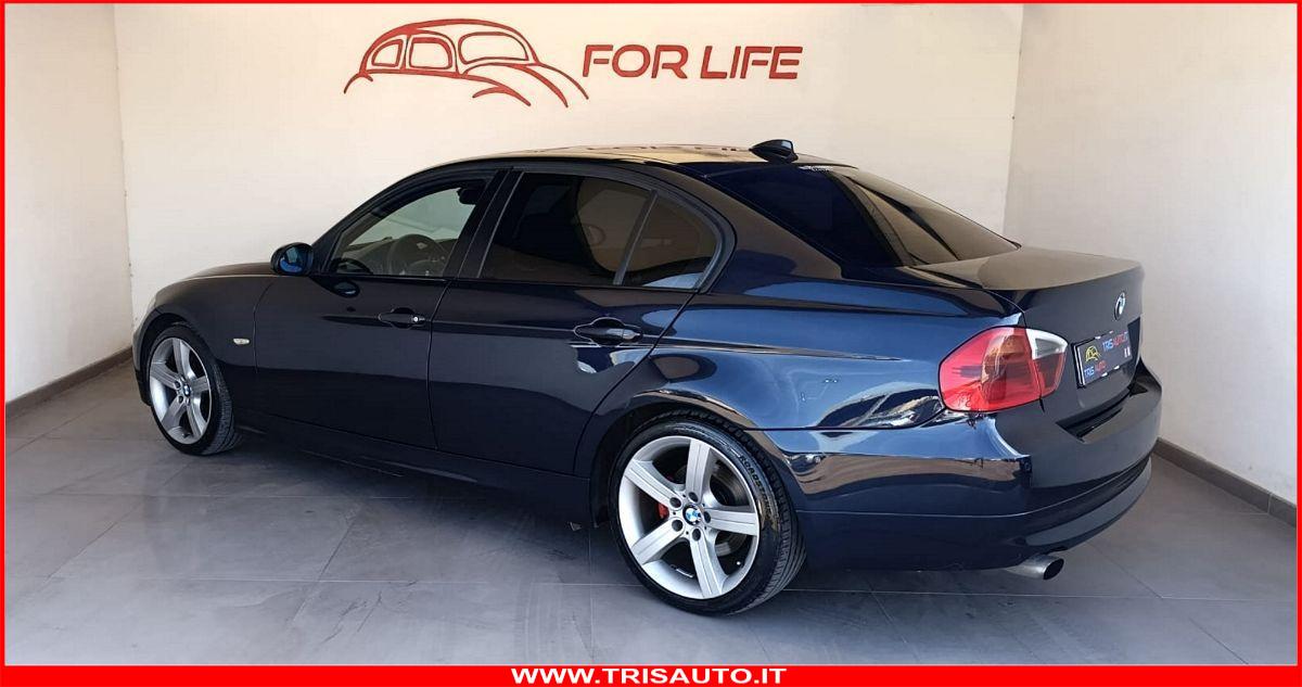BMW 320d Attiva COMMERCIANTI (TETTUCCIO APRIBILE)