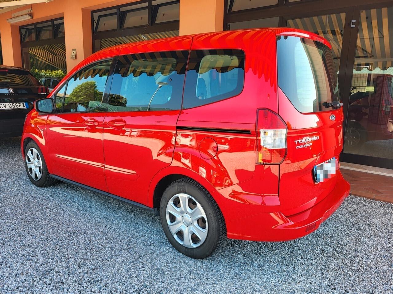 Ford Tourneo Courier 1.5 TDCI 75 CV Sport