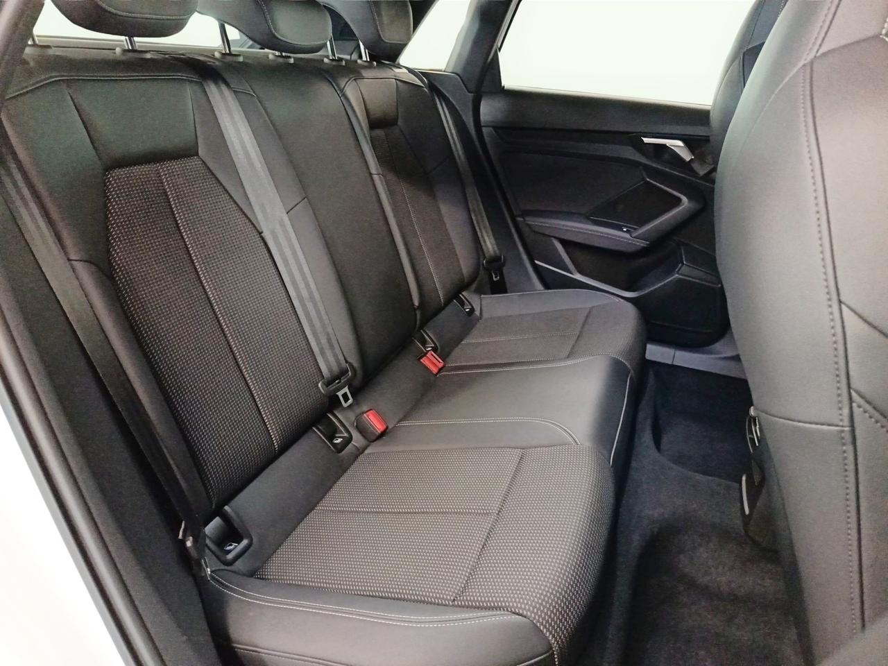 AUDI A 3 - 35 TDI S line