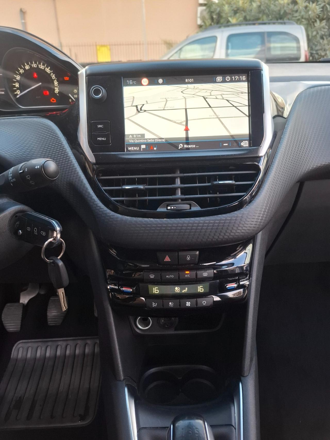 Peugeot 208 BlueHDi 75 5 porte Allure