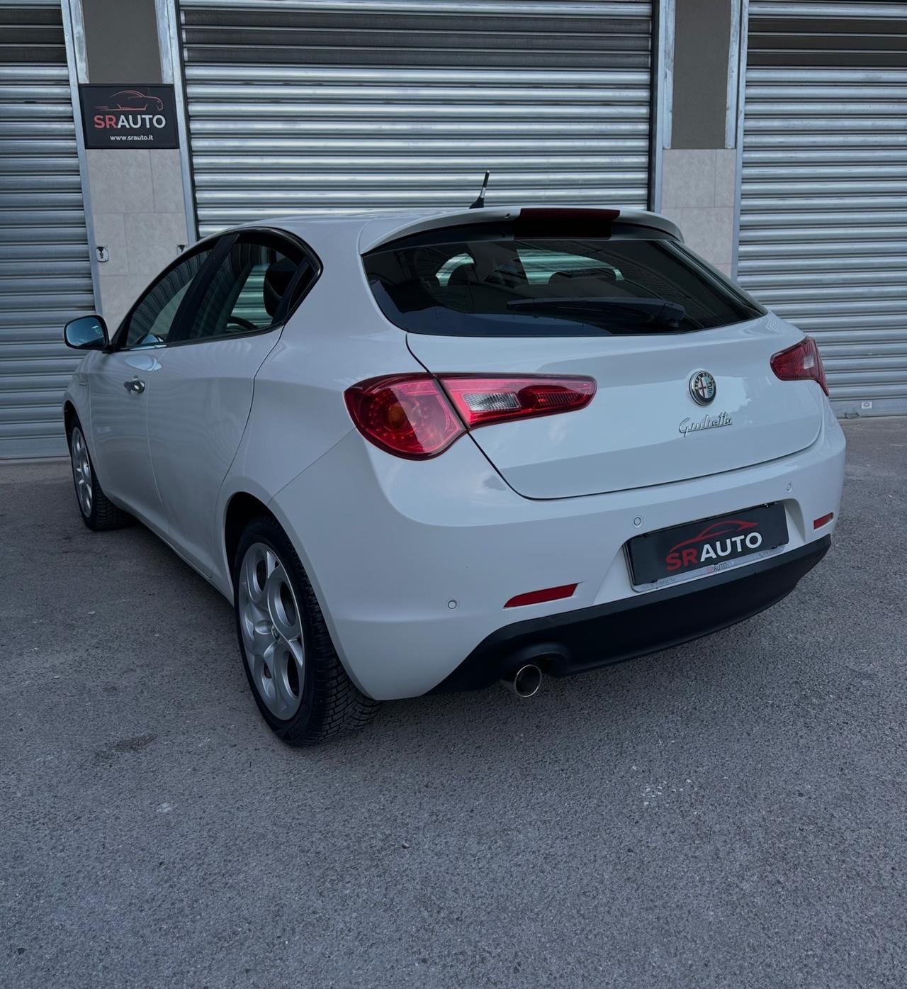 Alfa Romeo Giulietta 1.6 JTDm-2 105cv Distinctive