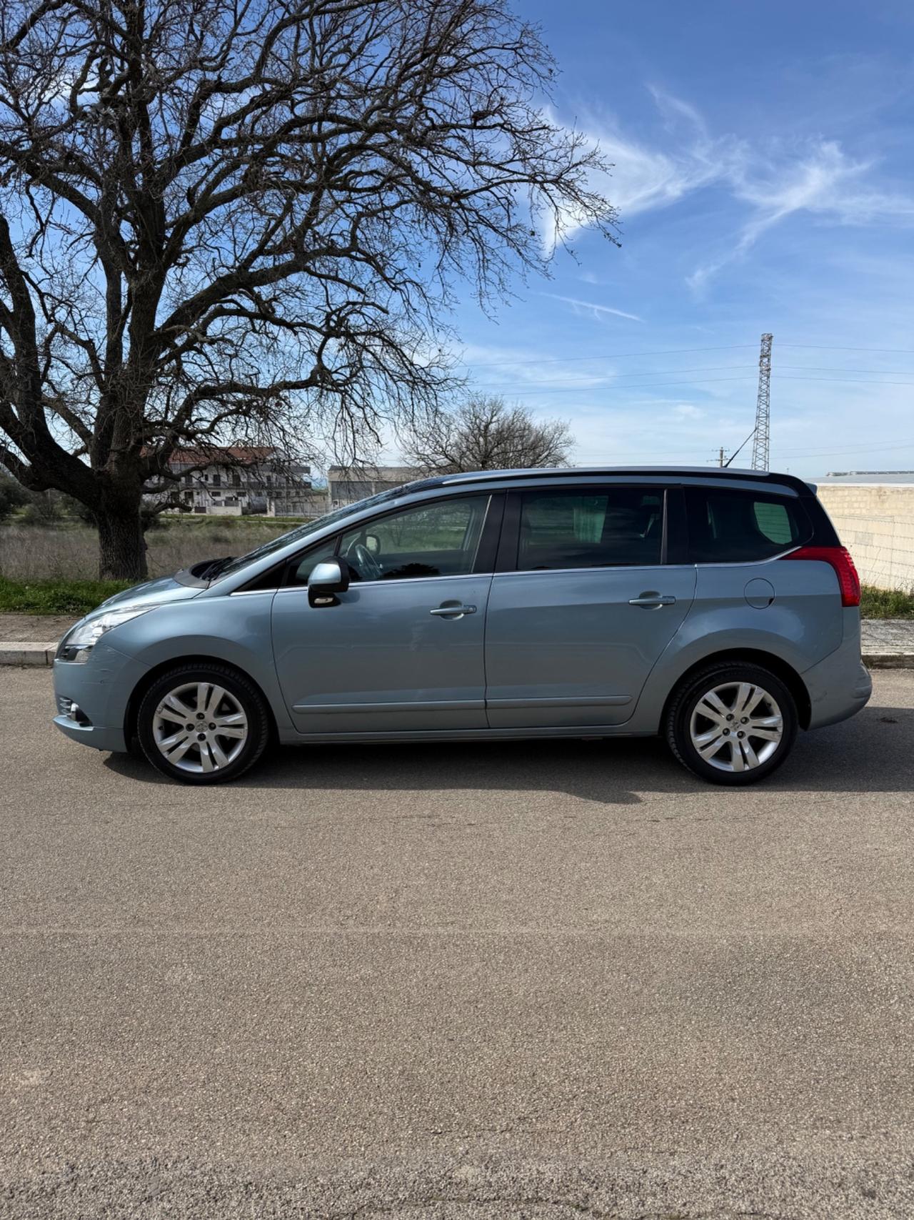 Peugeot 5008 2.0 HDi 150CV Tecno