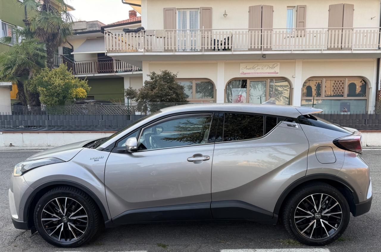Toyota C-HR 1.8 Hybrid E-CVT Lounge