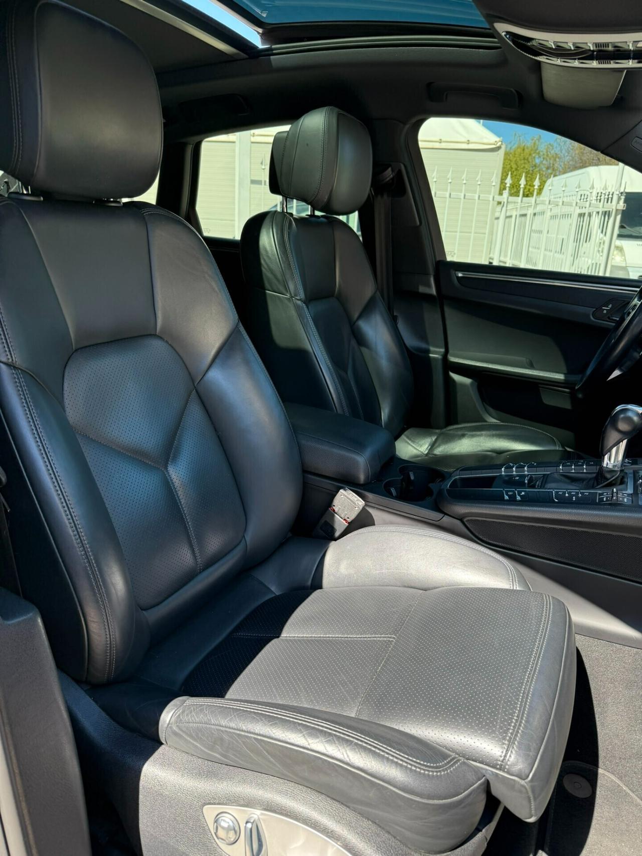 Porsche Macan 2.0 Benzina 245 cv Tetto