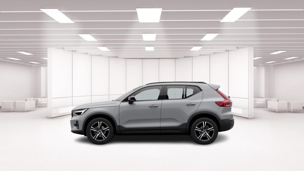 VOLVO Xc40 B3 Mild Hybrid Automatico Ultra Dark