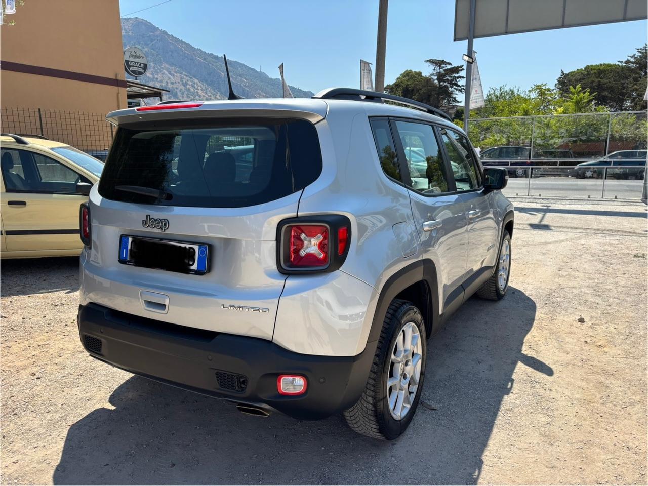 Jeep Renegade 1.3 T4 DDCT 80th Anniversary