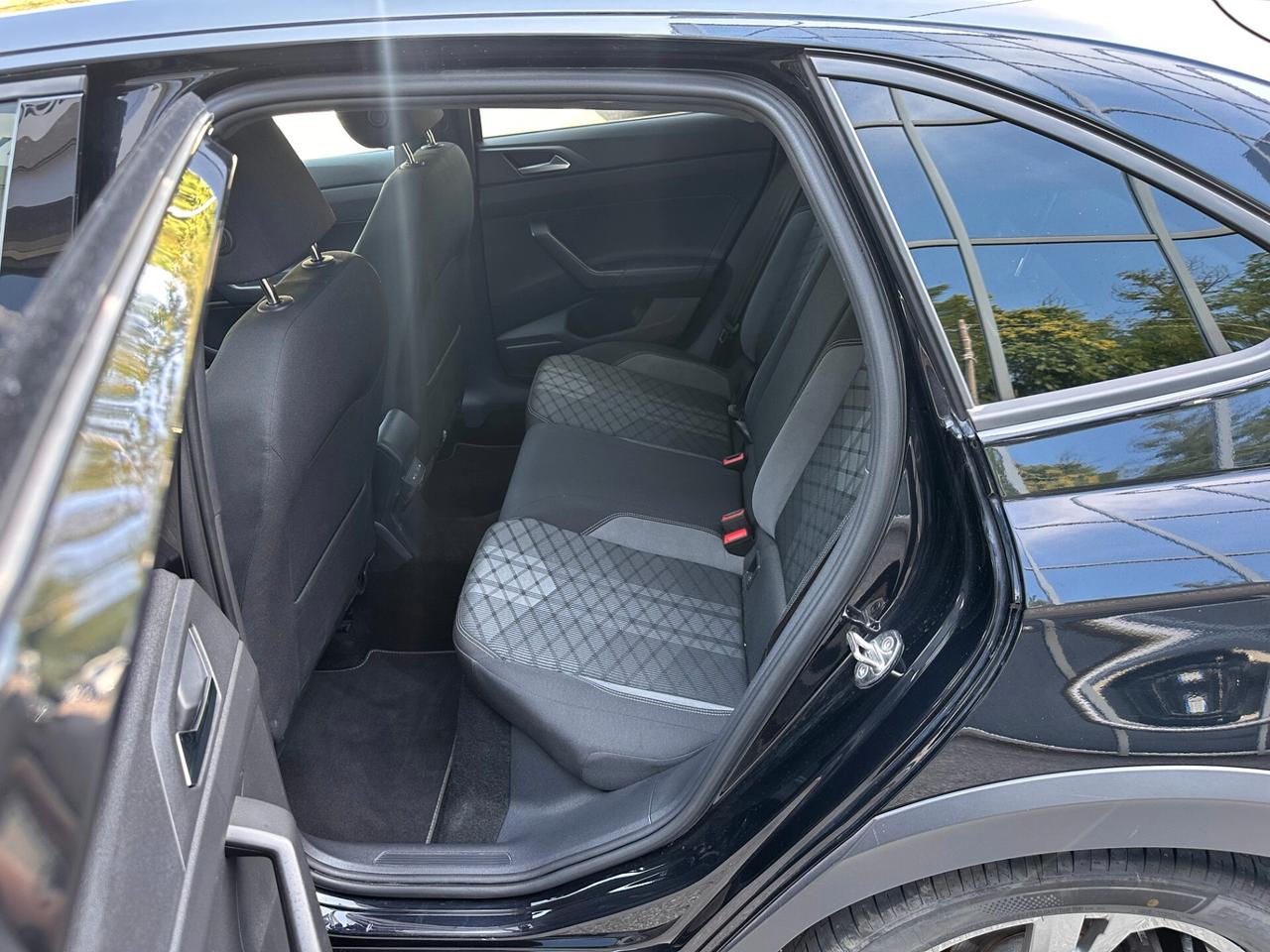 Volkswagen Taigo 1.0 TSI 110 CV DSG R-Line