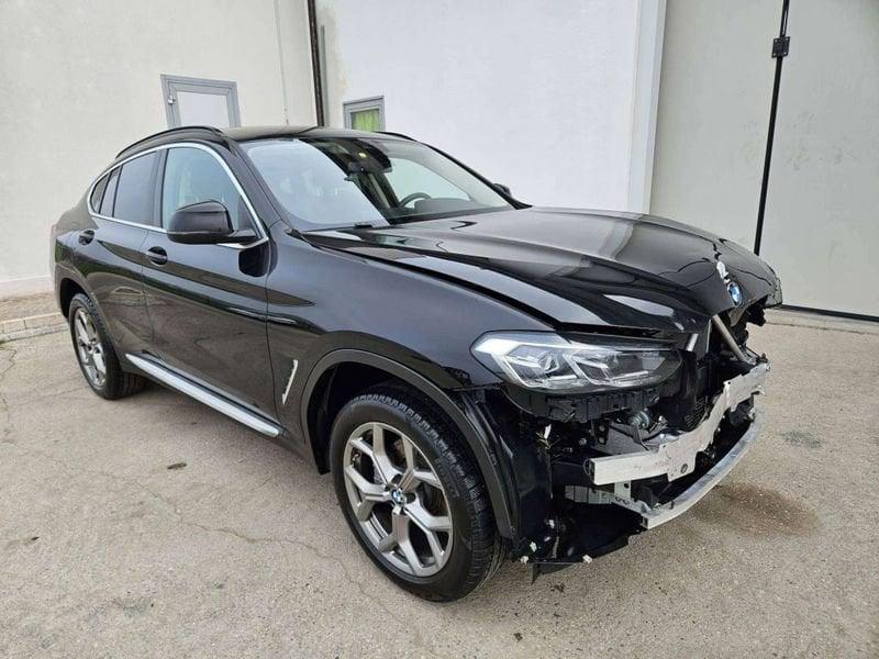 BMW X4 xdrive20d mhev 48V auto - START - INCIDENTATA