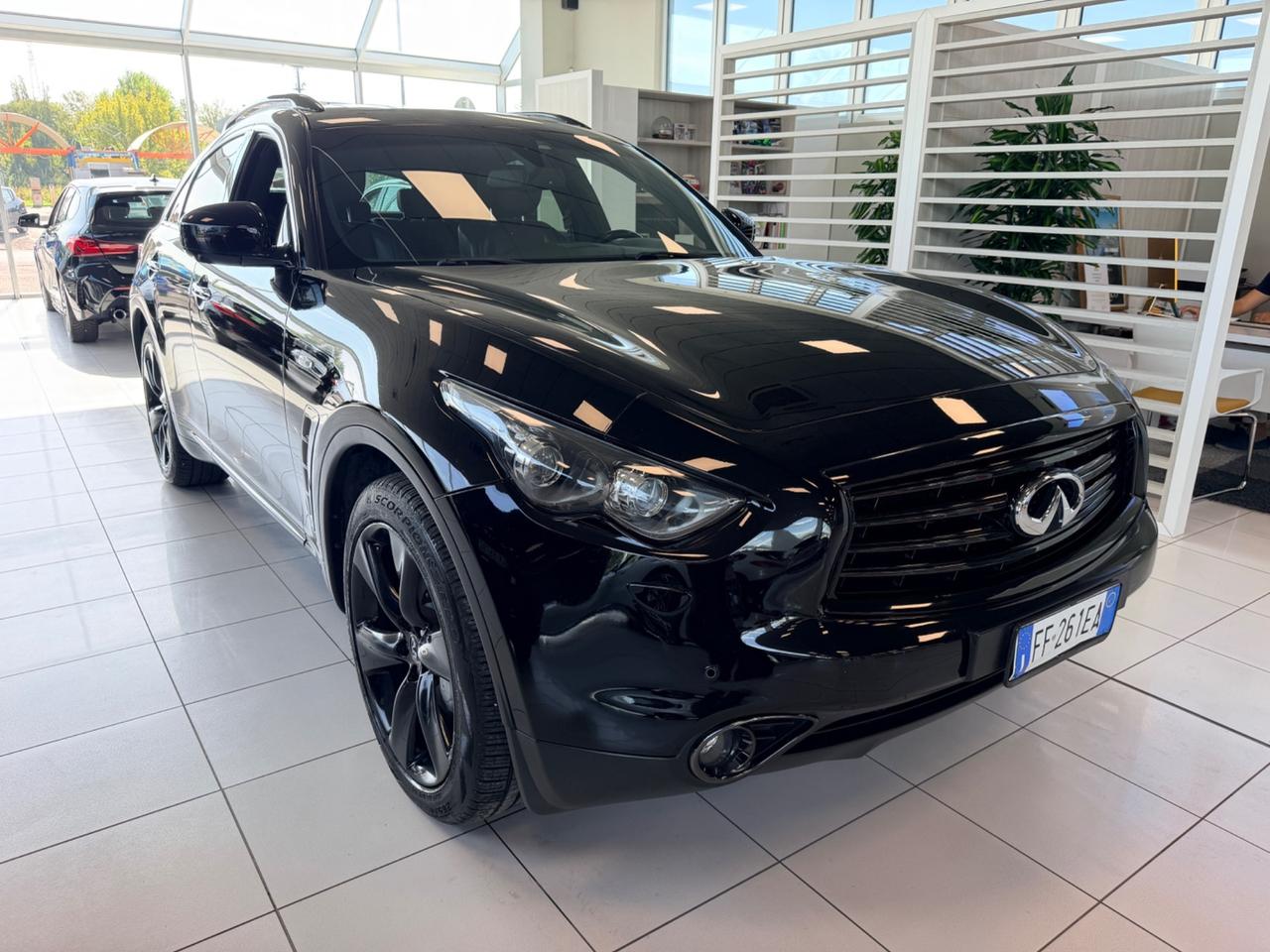 Infiniti QX70 3.0 diesel V6 AT S Premium
