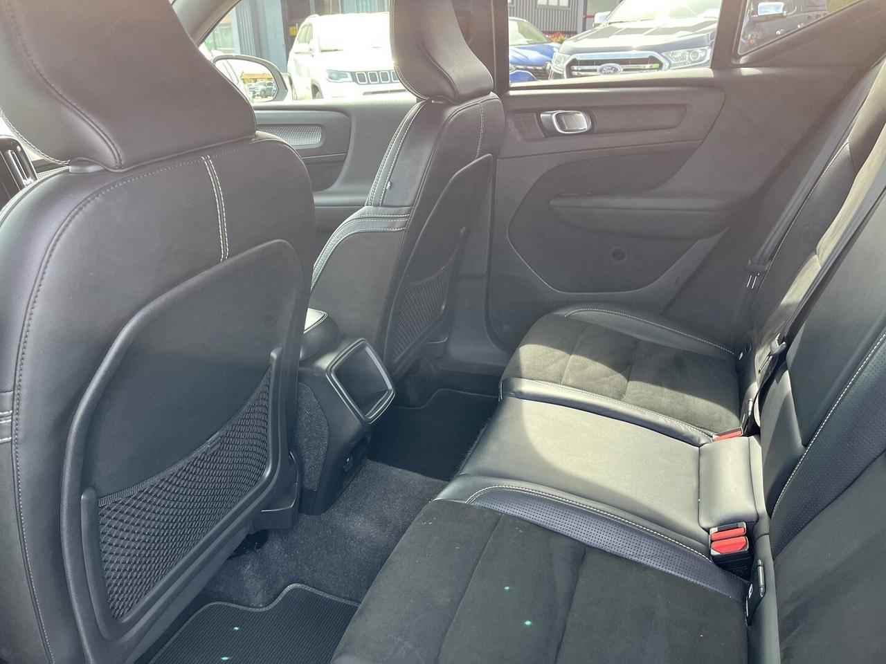 VOLVO XC 40 D4 AWD 2000 D 190CV R.LINE