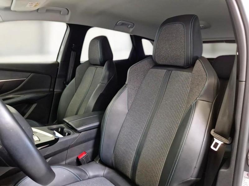 PEUGEOT 3008 HYBRID 181 E-EAT8 ALLURE SUV