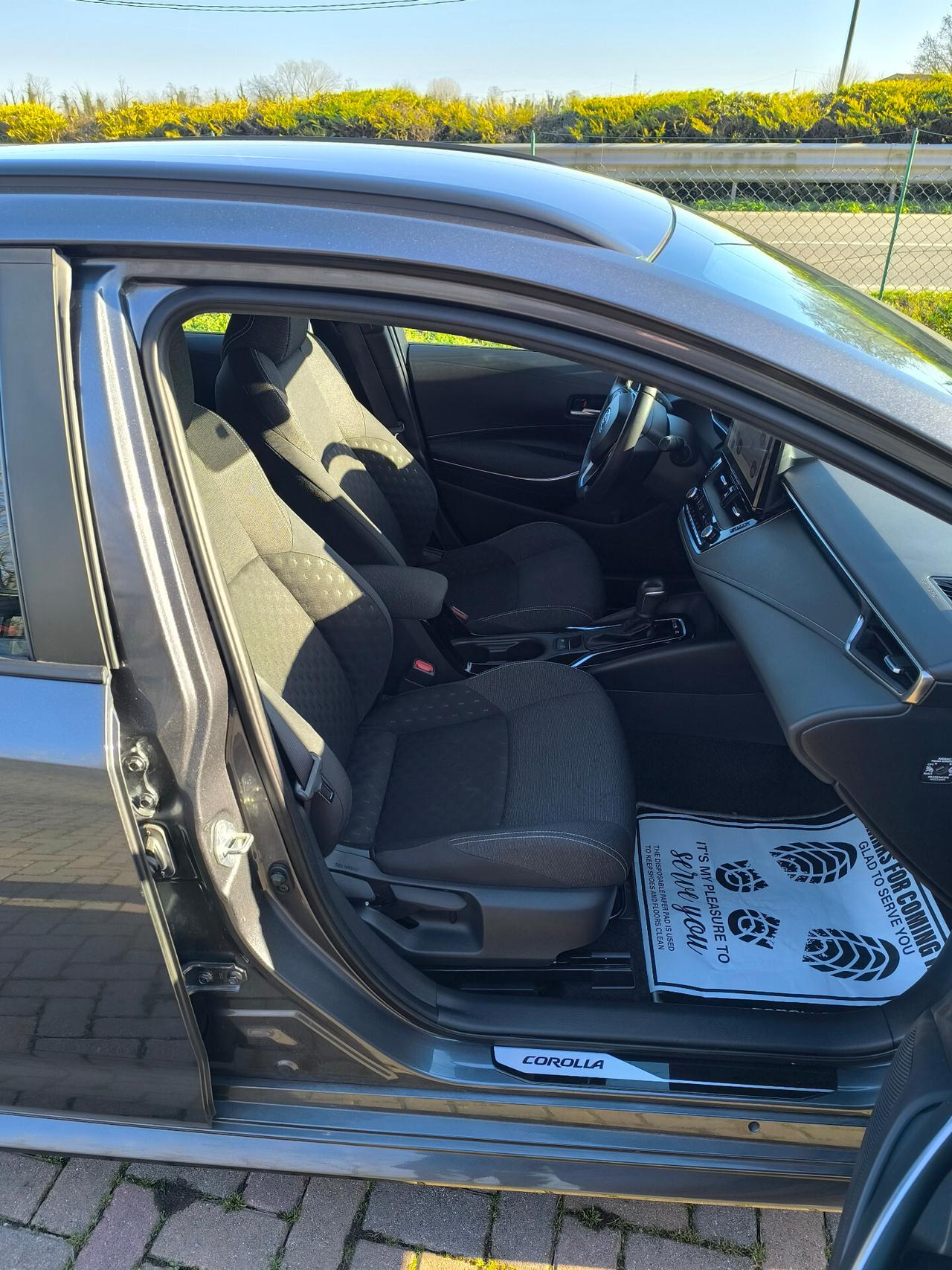 Toyota Corolla Touring Sports 1.8 Hybrid Active