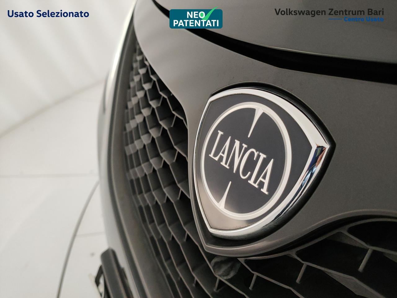 Lancia Ypsilon 1.0 firefly hybrid gold s&s 70cv