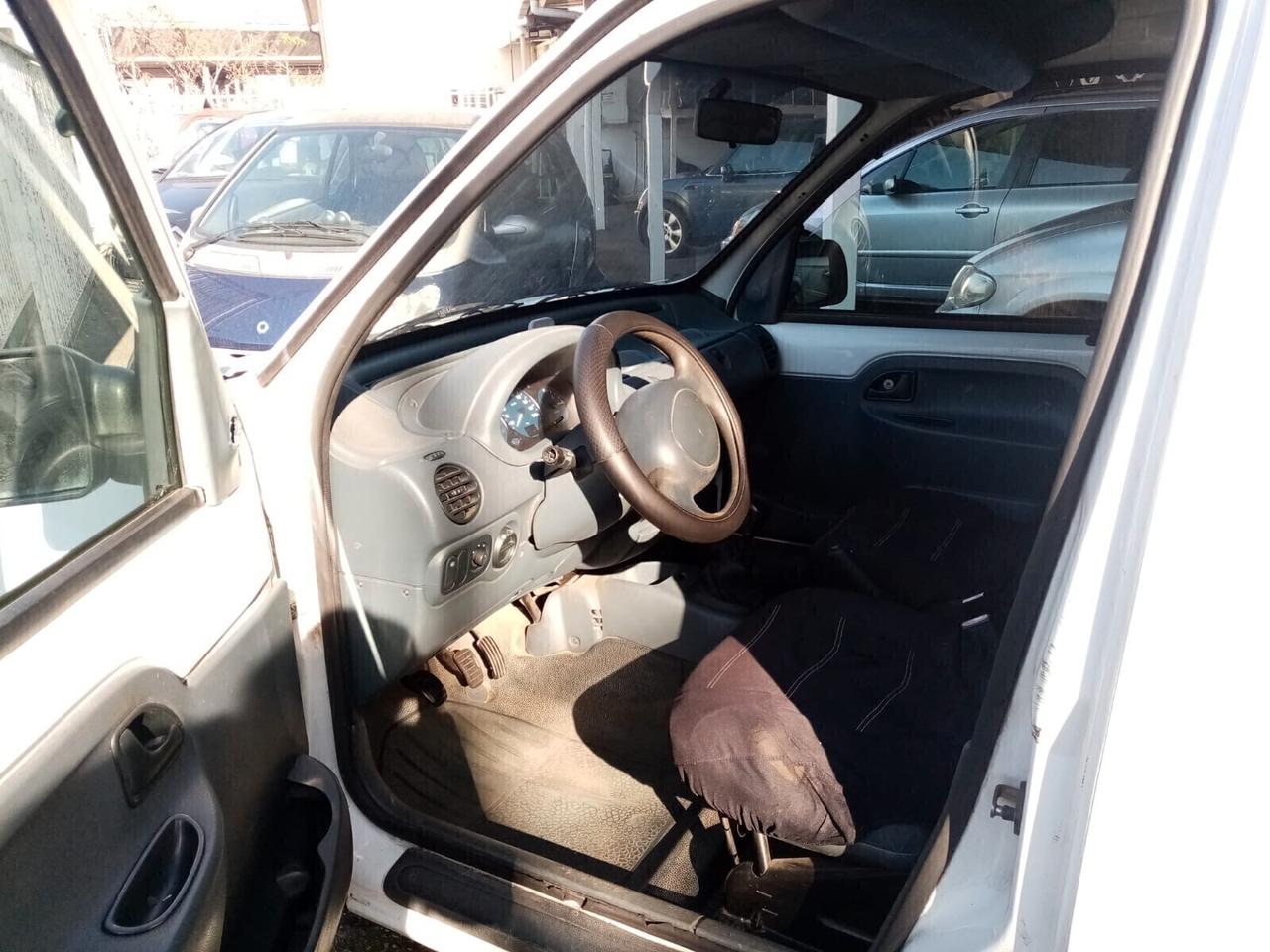 RENAULT KANGOO 1.4 CAT RN