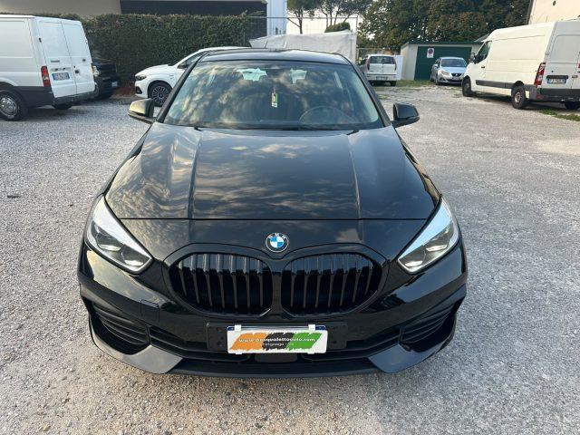 BMW 118 d 5p. Advantage