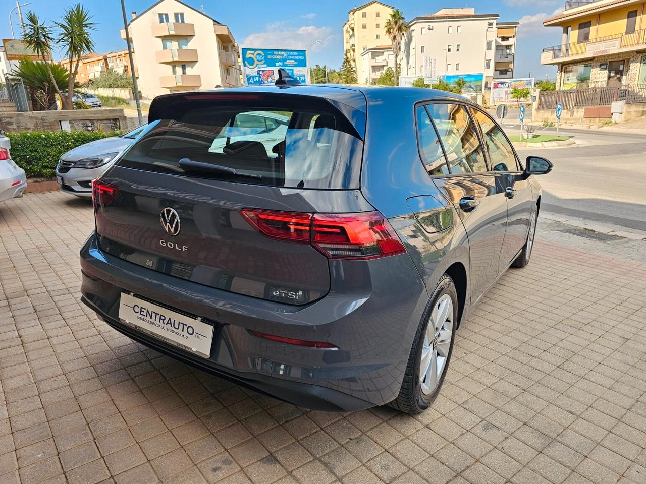 Volkswagen Golf 1.0 eTSI EVO DSG Life