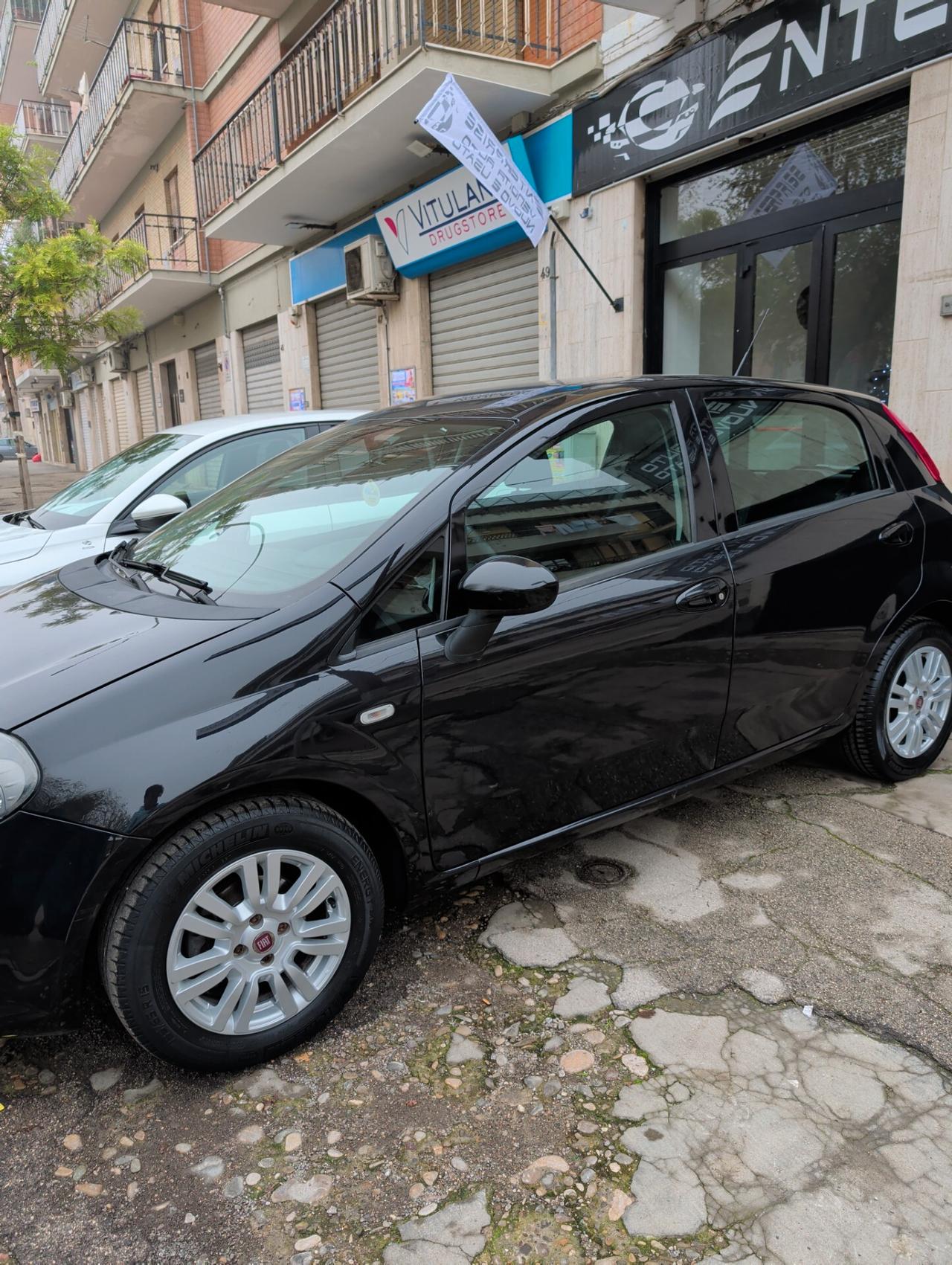 Fiat Punto 1.2 8V 5 porte Street