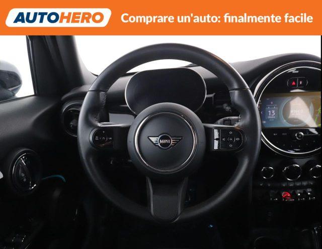 MINI Cooper 1.5 Cooper Essential 5 porte