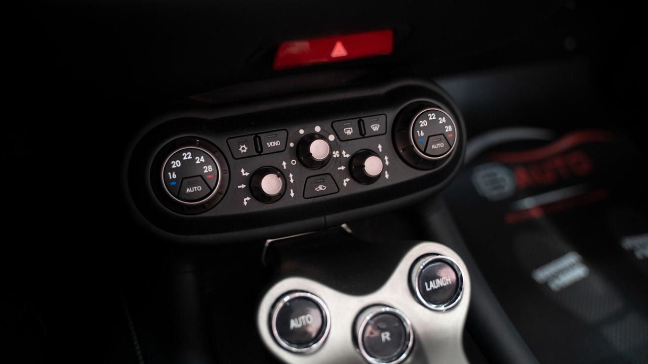 Ferrari California 4.3 DCT CABRIO CARBOCERAMIC 20" *SERVICE FERRARI*