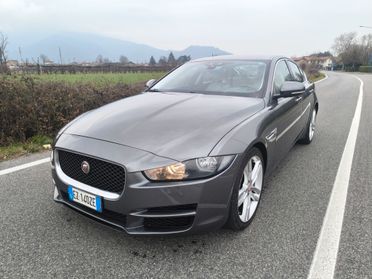 JAGUAR XE 2,0 180CV- AUTOMATICA-EURO 6- MOTORE NUOVO