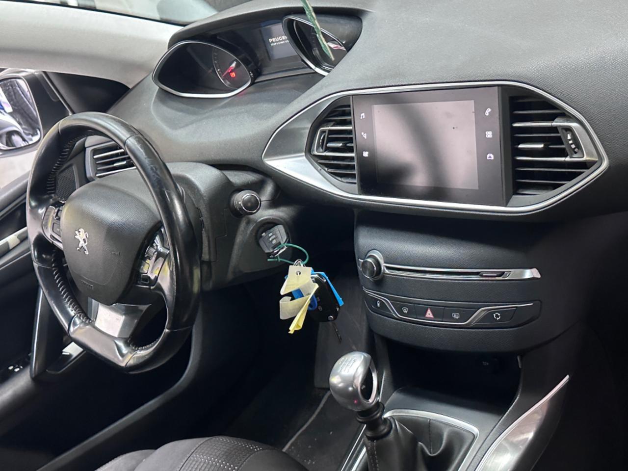 Peugeot 308 BlueHDi 130 2019