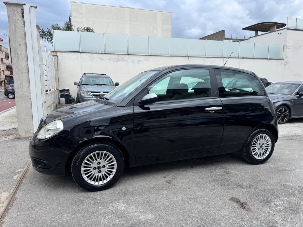 Lancia Ypsilon 1.2 BENZINA 60CV 2009