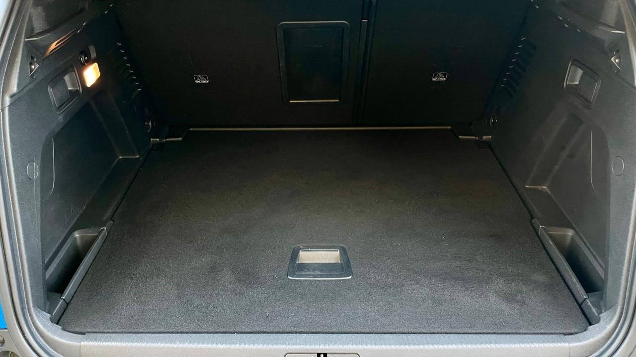 Peugeot 3008 BlueHDi 130 S&S EAT8 Active V. Cockpit Led