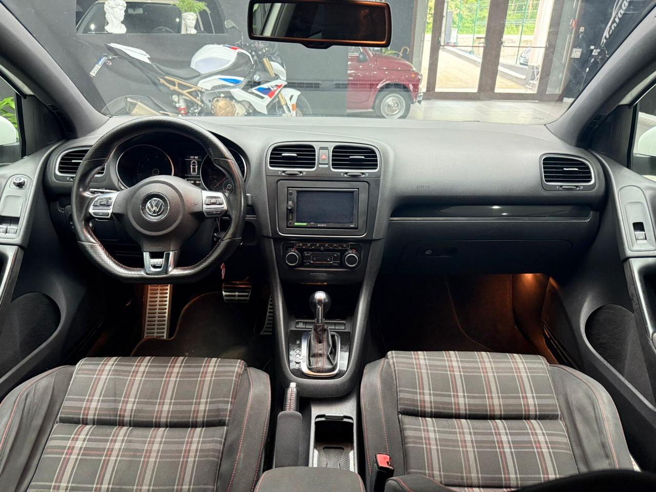 Volkswagen Golf GTI Golf 2.0 TSI DSG 3p. GTI