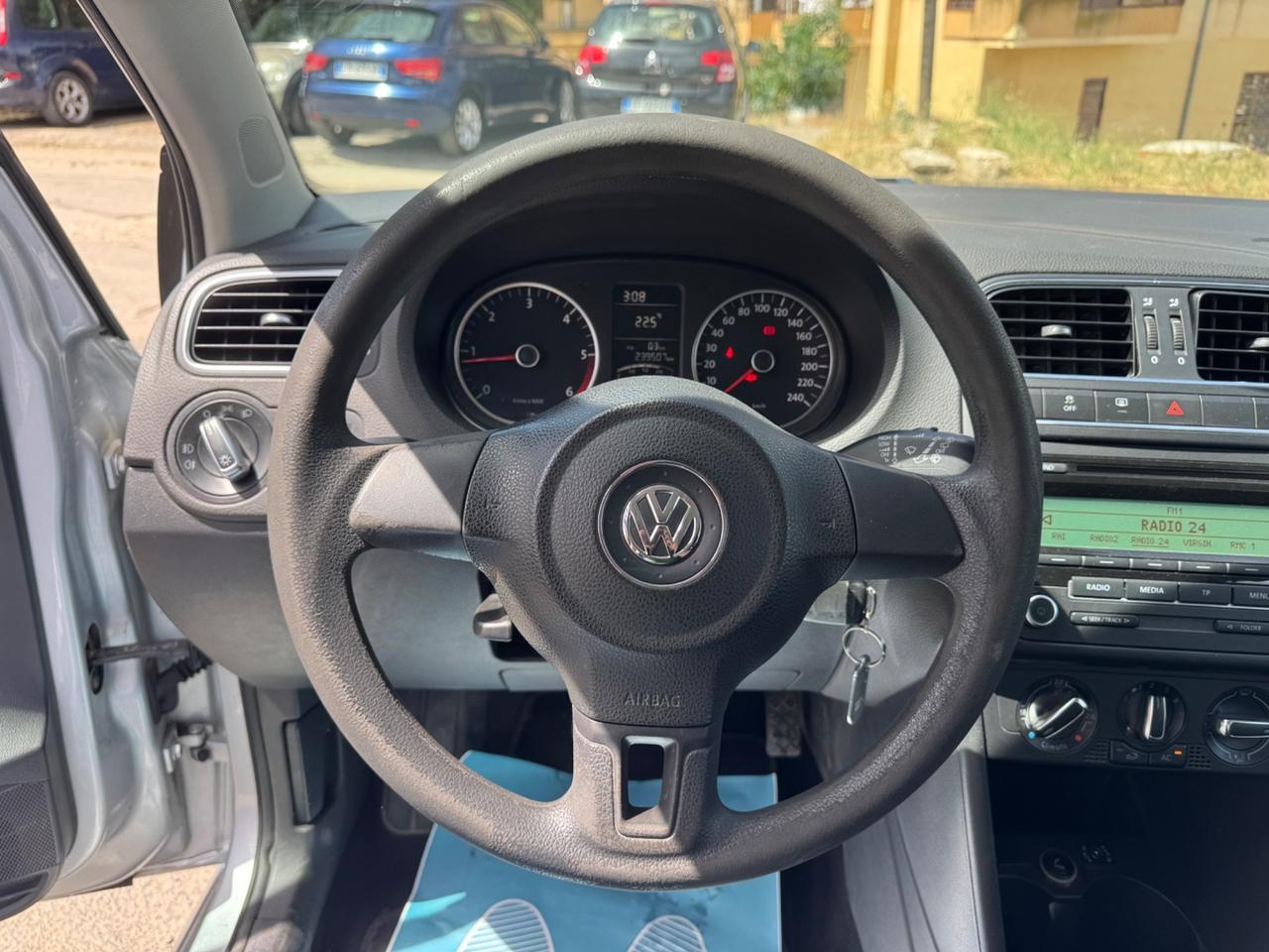 VOLKSWAGEN POLO 1.6 TDI 75 CV COMFORTLINE NEO PATENTATI