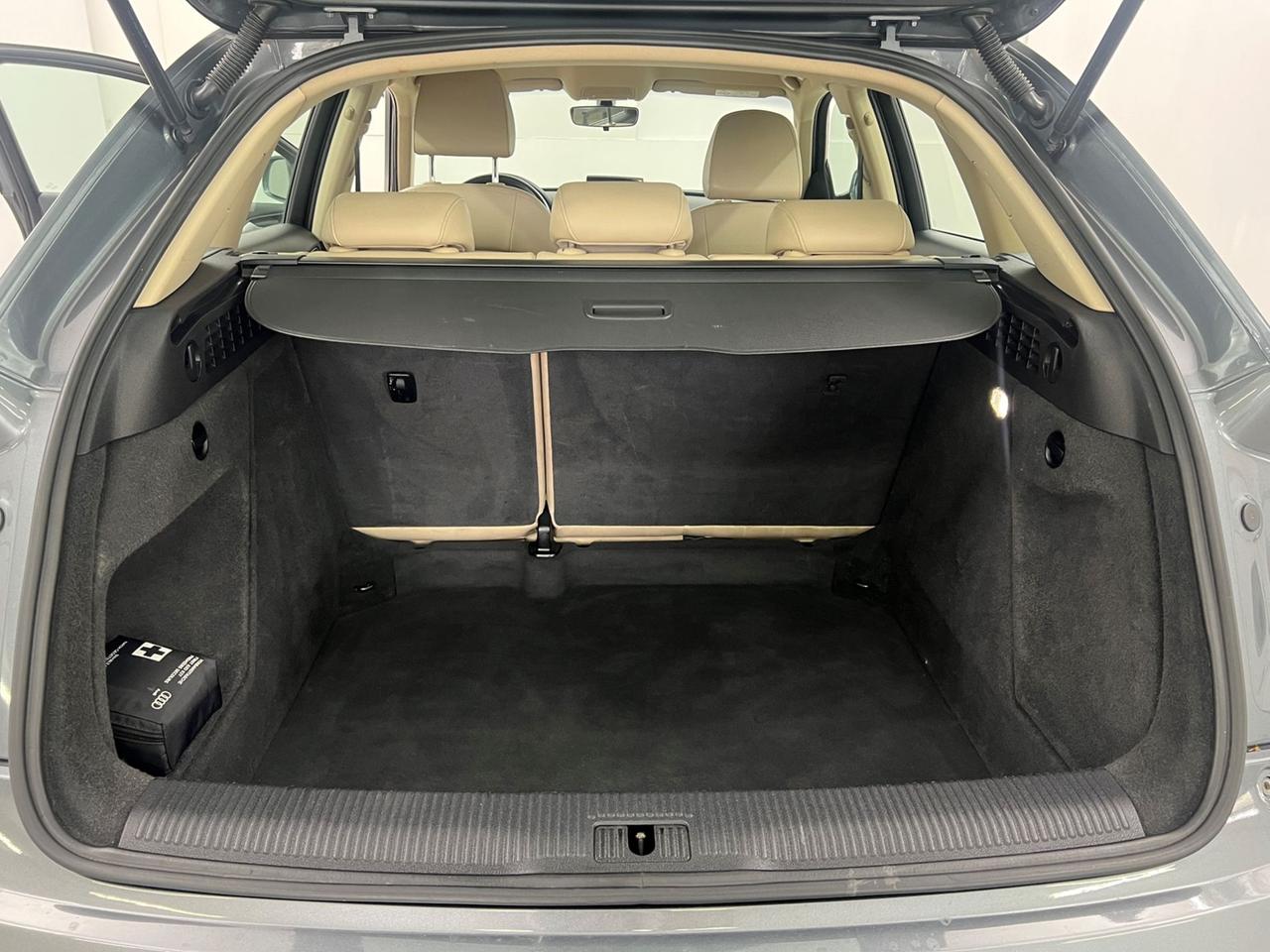 AUDI Q3 I 2015 Q3 2.0 tdi Business 120cv
