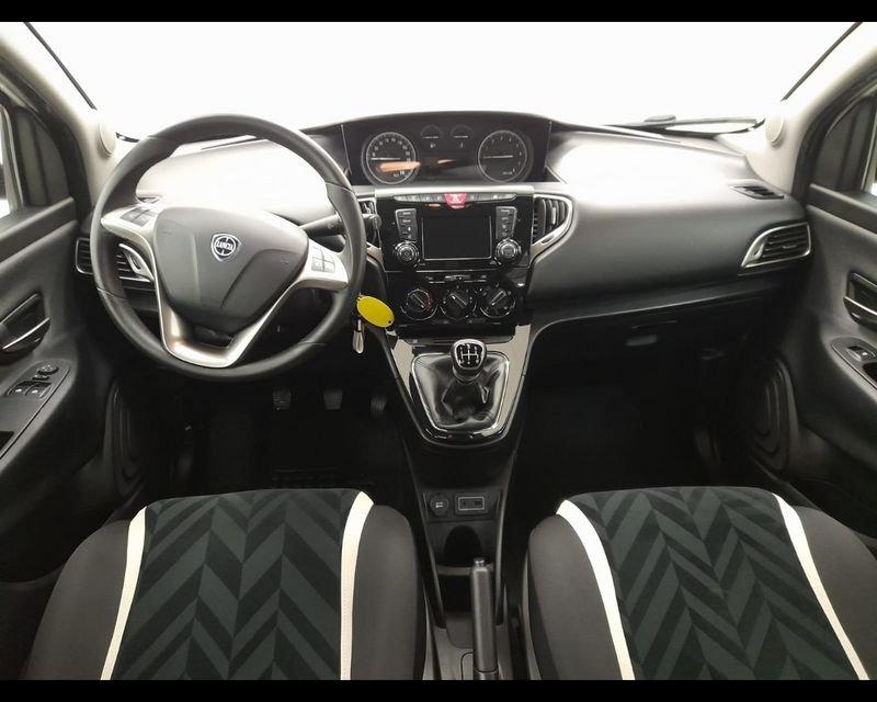 Lancia Ypsilon III 2015 1.2 Gold 69cv