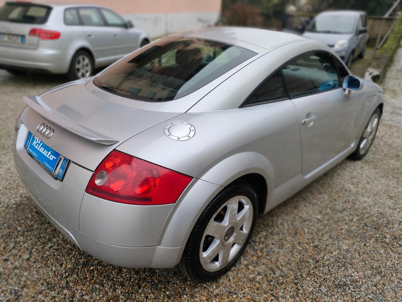 Audi TT Coupé 1.8 T 20V 180 CV