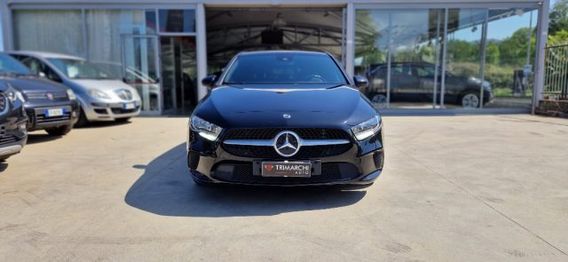 MERCEDES-BENZ A 180 d Automatic Business