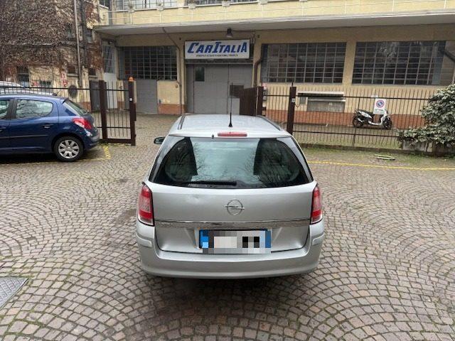 OPEL Astra 1.6 16V VVT Station Wagon Enjoy