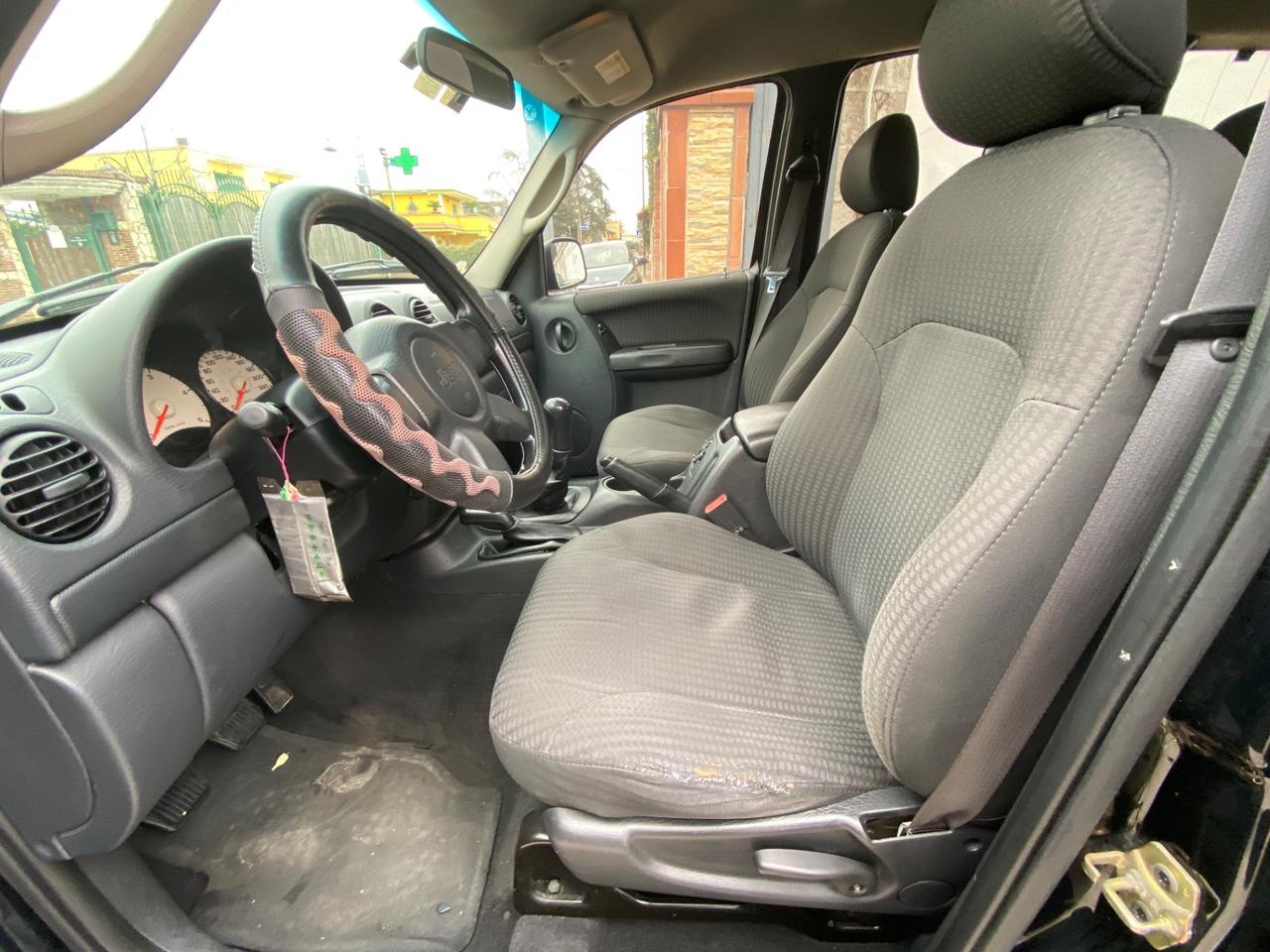 Jeep Cherokee 2.5 CRD Sport