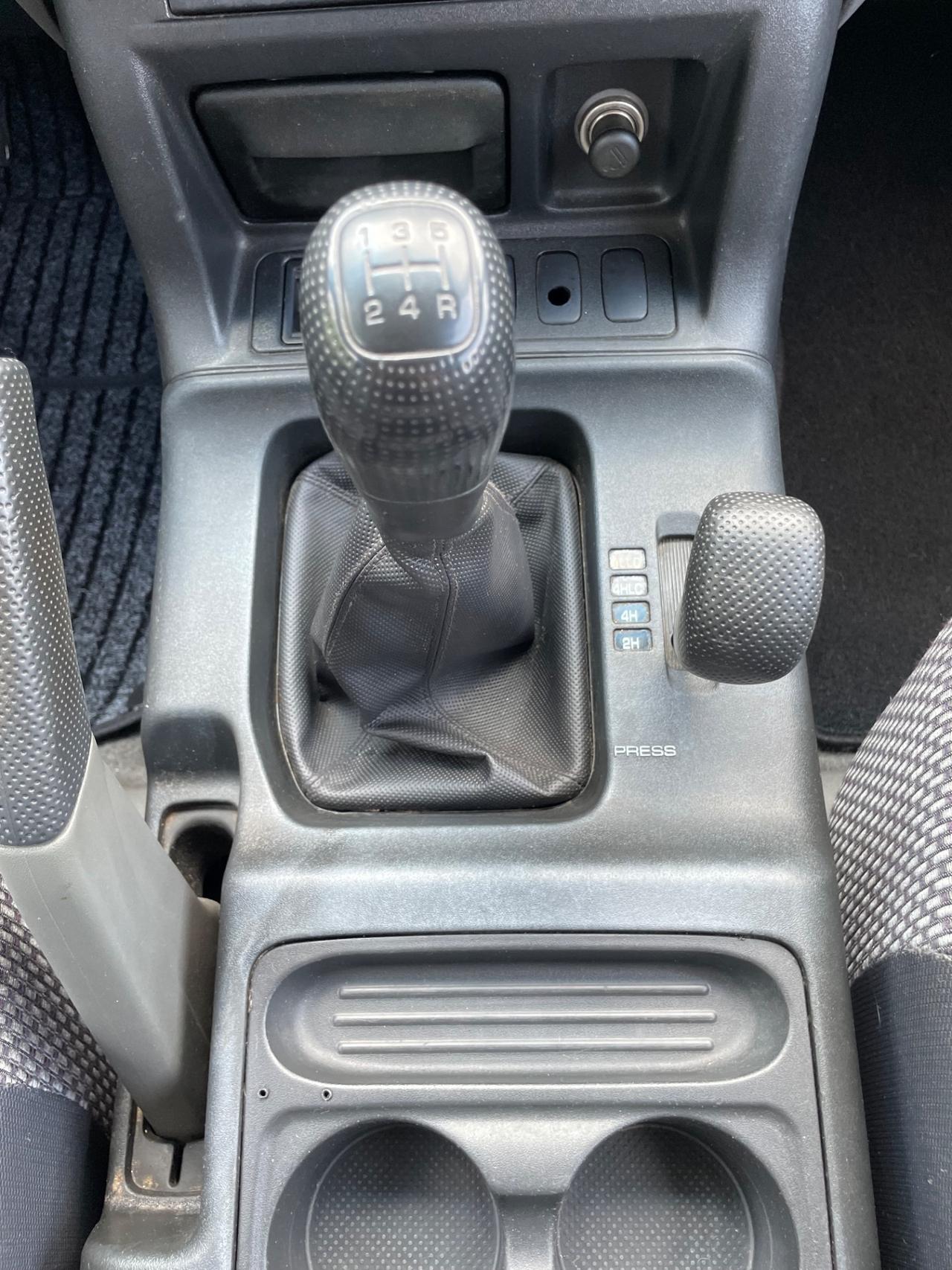 Mitsubishi Pajero 3.2 16V DI-D 3p. GLX ( 4X4 )